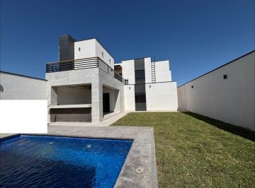 Casa de 3 habitaciones, Torreón · Casa en Venta en Las Viñas con Alberca