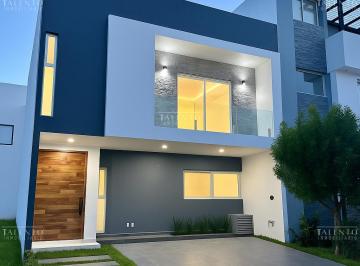 Casa de 3 habitaciones, Zapopan · Casa en Venta Valle Imperial Zapopan Jalisco