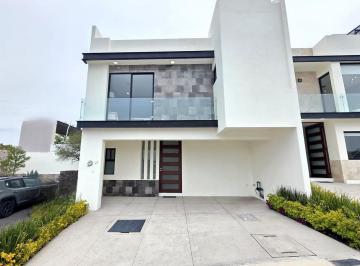 Casa · 189m² · 3 Recámaras · 2 Estacionamientos · Zibatá