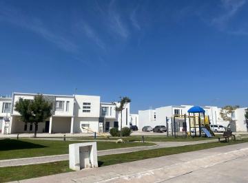 Casa · 180m² · 3 Recámaras · Casa en Renta/venta en La Cantera 2 Pozos