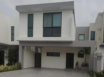 Casa · 210m² · 3 Recámaras · Casa en Venta en Lomas de La Rioja Riviera Veracruzana Alvarado Veracruz