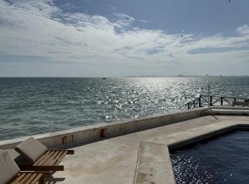 Casa · 164m² · 3 Recámaras · 2 Estacionamientos · Frente Al Mar Puerto Juárez