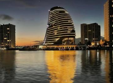 Departamento · 258m² · 3 Recámaras · 2 Estacionamientos · Shark Tower Depto en Venta