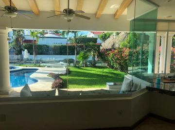 Casa · 480m² · 3 Recámaras · 2 Estacionamientos · Casa - Isla Dorada