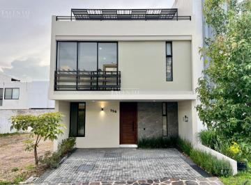 Casa de 4 habitaciones, Zapopan · Casa en Venta Valle Imperial Zapopan Jalisco