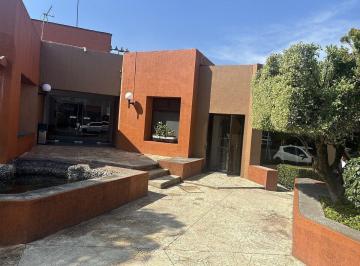 Casa · 230m² · 3 Recámaras · 3 Estacionamientos · Casa en Fuentes de Tepepan