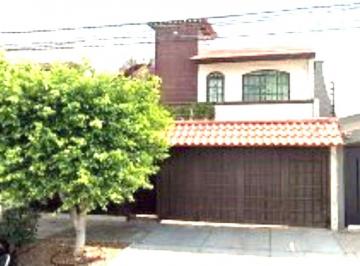 Casa de 6 habitaciones, Guadalajara · Casa Bosque de La Victoria