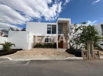Casa · 140m² · 3 Recámaras · 2 Estacionamientos · Casa en Venta de 3 Recámaras en Privada Real Laguna en Real Montejo Mérida, Yuc. - (4)