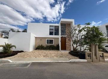 Casa · 140m² · 3 Recámaras · 2 Estacionamientos · Casa en Venta de 3 Recámaras en Privada Real Laguna en Real Montejo Mérida, Yuc. - (4)