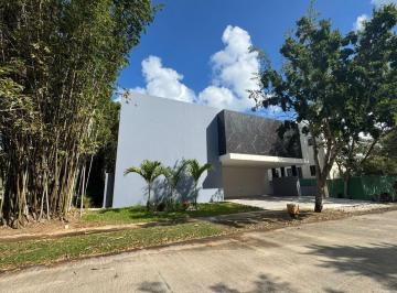 Casa · 348m² · 3 Recámaras · Casa en Exclusiva Privada en Venta, Country Club