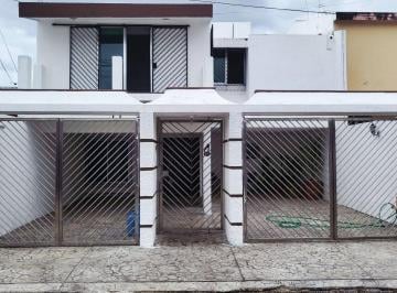 Casa de 3 habitaciones, Mérida · Merida 3/ 3 Full 2 Half $3,550,000 Mxn