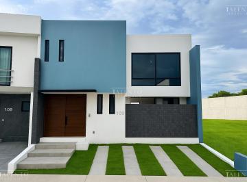 Casa de 3 habitaciones, Zapopan · Casa en Venta Valle Imperial Zapopan Jalisco