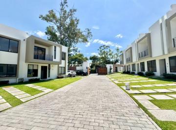 Casa en condominio de 4 habitaciones, Jiutepec · Casas en Venta en Jiutepec, Morelos 4 Recamaras