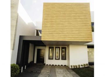 1 · Casa en Venta en Cedros Tres Marias, Morelia