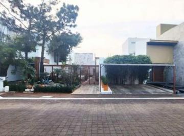 1 · Casa en Venta en Villas Lomas del Paraiso, Morelia