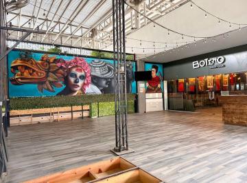 Local comercial · 642m² · 29 Estacionamientos · Local Para Restaurante Plaza Comercial en Av Leones, Cumbres - Mty