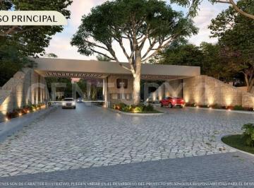 Terreno / Lote · 225m² · Terrenos en Venta Zona Country