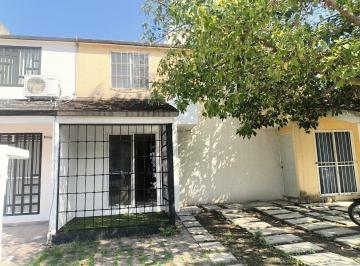 Casa de 3 habitaciones, Xochitepec · Casa en Renta Fraccionamiento Paseos de Xochitepec Morelos