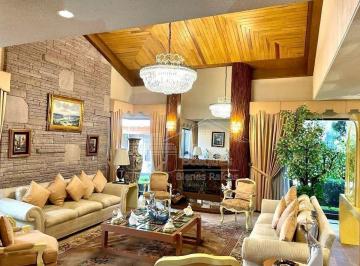c22b956562bd2565a5d08fc08b8d93de55ea72a5383f3ce052ec8bccec1849e7 · Casa en Venta en Bosques de Las Lomas, Cdmx