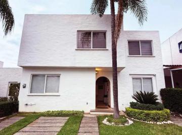 1 · Casa en Venta en Bosques Tres Marias, Morelia