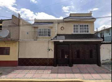 Casa de 4 habitaciones, Nezahualcóyotl · Casa en Calle Pagare Nezahualcóyotl en Venta Hipotecaria