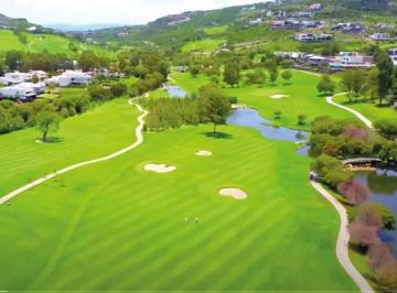 1 · Terreno en Venta en El Club y Dentro del Campo de Golf Tres Marias, Morelia