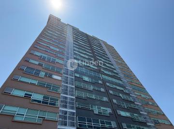 Departamento · 250m² · 2 Recámaras · 2 Estacionamientos · Departamento Tipo Penthouse en Venta Para Inversionista en Torre La Cima, Zona Las Torres
