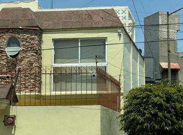 Casa en condominio · 187m² · 3 Recámaras · 3 Estacionamientos · Vendo Casa en Campestre Churubusco