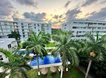 Departamento · 92m² · 2 Recámaras · 1 Estacionamiento · Departamento en Venta en Horizontes, Cancun. Sm 16