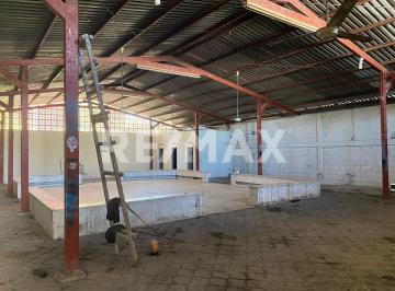 Bodega comercial · 300m² · 3 Estacionamientos · Renta Bodega con Local Comercial Centro Montemorelos Nuevo León, México. - (4)