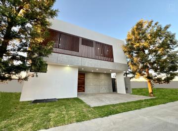 Casa de 4 habitaciones, Zapopan · Venta Casa en Solares Residencial Zapopan Jalisco