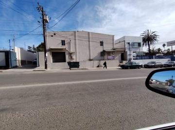 Bodega comercial , Ensenada · Almacén en Renta | Espacio Amplio con Oficinas | Zona Centro, Ensenada