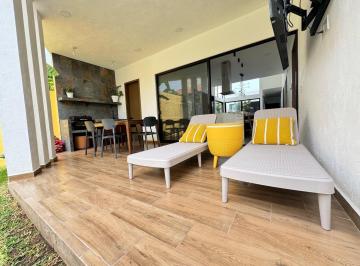 Casa en condominio · 175m² · 3 Recámaras · 2 Estacionamientos · Casa en Condominio en Paraiso Jiutepec