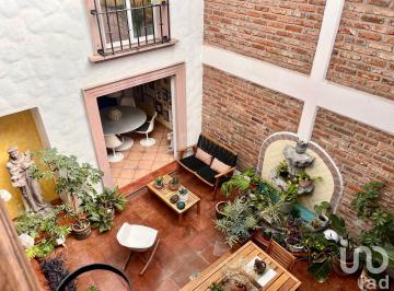 Casa · 290m² · 3 Recámaras · 3 Estacionamientos · Hermosa Casa en Renta, San Angel