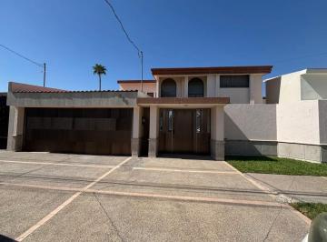 Casa de 4 habitaciones, Torreón · Casa en Venta en Torreon Jardin con Amplios Espacios