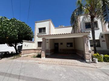 Casa de 4 habitaciones, Torreón · Casa en Renta en Residencial El Fresno Cerrada La Joya