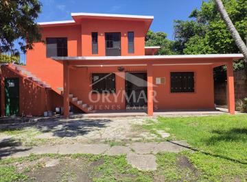 Departamento · 293m² · 6 Recámaras · 3 Estacionamientos · Departamento en Aldama