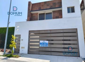 Casa · 4 Recámaras · 2 Estacionamientos · Casa - Cumbres San Agustín
