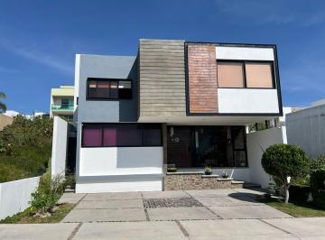 Casa · 440m² · 4 Recámaras · 3 Estacionamientos · Venta de Casa de Autor en Cañadas del Lago, Corregidora, Queretaro - (4)