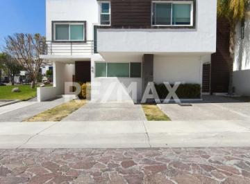 Casa · 240m² · 3 Recámaras · 3 Estacionamientos · Casa en Venta Fracc. Cañadas del Lago, Corregidora Querètaro - (4)