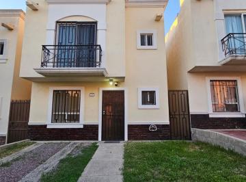 Casa en condominio · 86m² · 3 Recámaras · 2 Estacionamientos · Casa en Renta - (4)