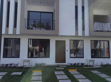 Casa en condominio de 4 habitaciones, Jiutepec · Casa Nueva con Alberca y Roof Garden
