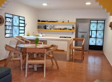 Casa de 3 habitaciones, Izamal · Casa Remodelada con Gran Potencial - Izamal Pueblo Mágico