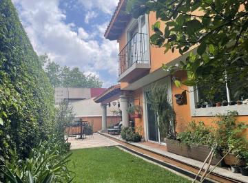 Casa · 370m² · 3 Recámaras · 4 Estacionamientos · Venta Casa con Seguridad en Lomas de Vista Hermosa