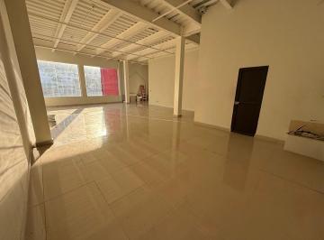 Local comercial · 125m² · 29 Estacionamientos · Local en Plaza Comercial Sobre Av Leones, Cumbres - Monterrey