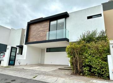 Casa en condominio · 190m² · 3 Recámaras · 3 Estacionamientos · Casa en Condominio - Fraccionamiento Zibatá