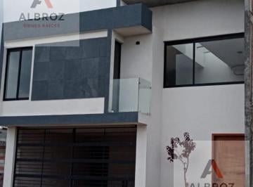 Casa · 150m² · 3 Recámaras · 2 Estacionamientos · Venta Casa Nueva Zona Vw - Finsa