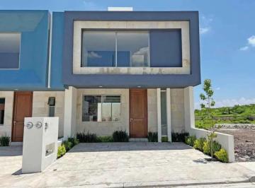 1 · Casa en Venta en Cañadas del Bosque Tres Marias, Morelia