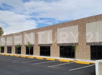 Local comercial · 120m² · 28 Estacionamientos · Local en Renta 179 Street Plaza, Carretera Chihuahua - Aldama, Valle de Chihuahua