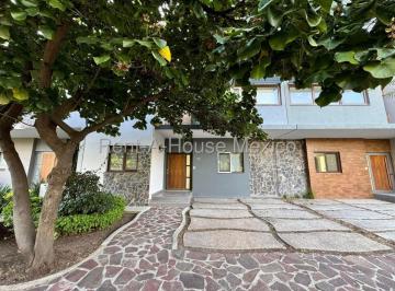 Casa de 3 habitaciones, Querétaro · Casa Amueblada en Renta Altozano Queretaro 3 Recamaras 3 Baños Sala Tv
